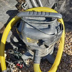 Dewalt 10 Gallon Stainless Steel Shop Vac $200 New Asking $50