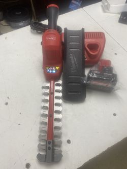 Milwaukee M12 Fuel Hedge Trimmer 