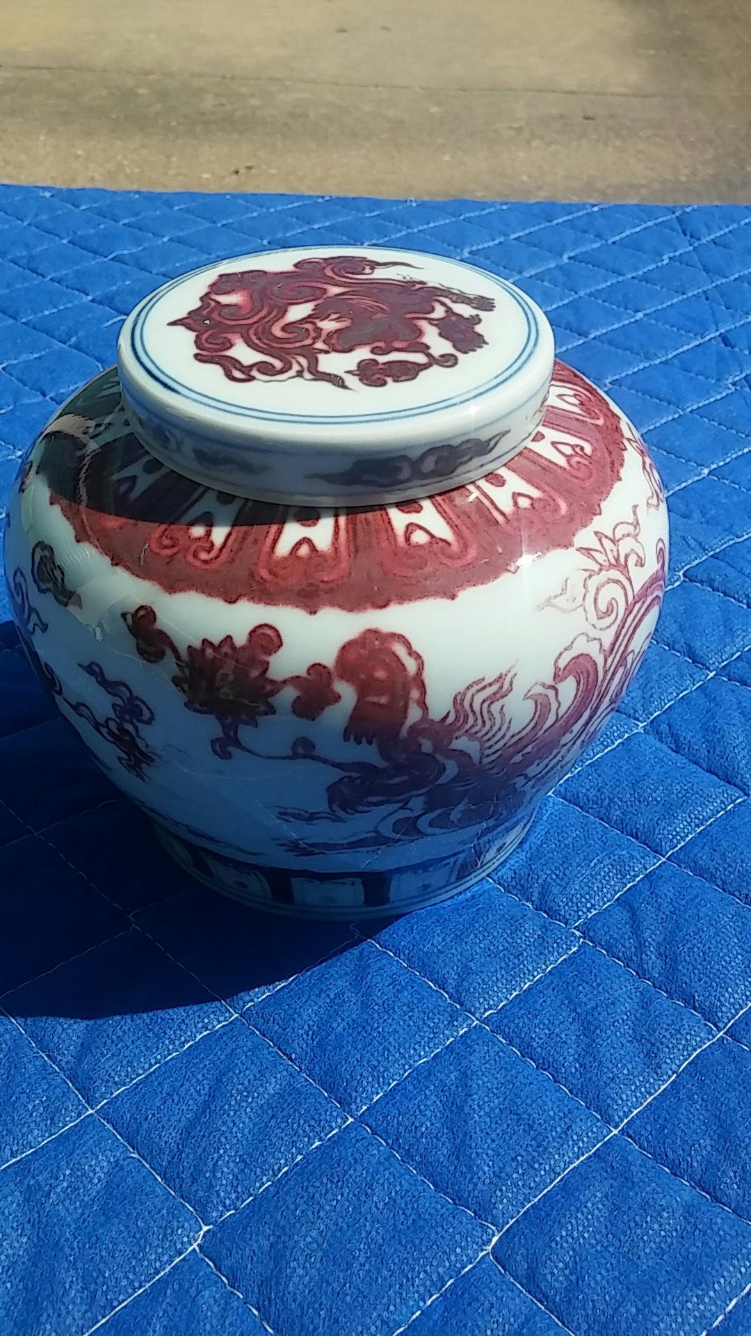 Chinese Porcelain canister