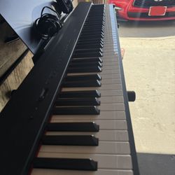 Yamaha P-225 88-Key Digital Piano Black
