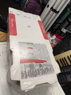 Pizza box for restaurant