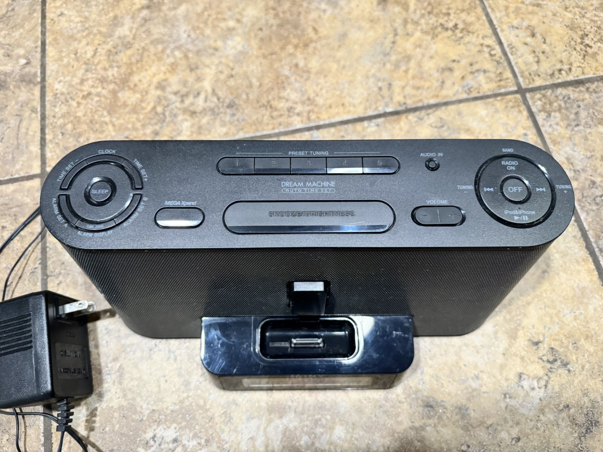 Sony Dream Machine iPod 30 Pin Dock Speaker alarm and radio