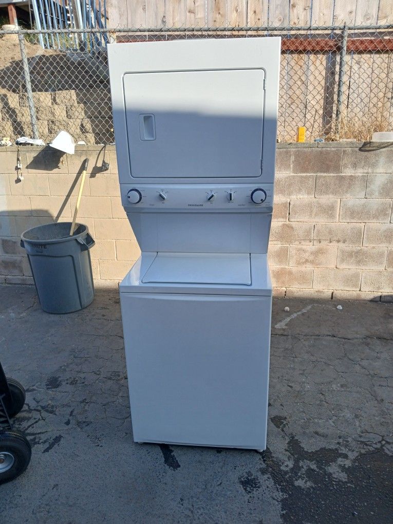 Frigidaire 220v Eléctric Stackable 27"wide 74"tall 29 "deep Dryer Combo Heavy Duty Work Perfectly