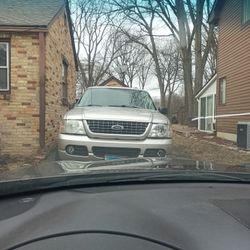 2004 Ford Explorer