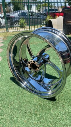 Chrome Motorcycle Wheel Harley Davidson chopper