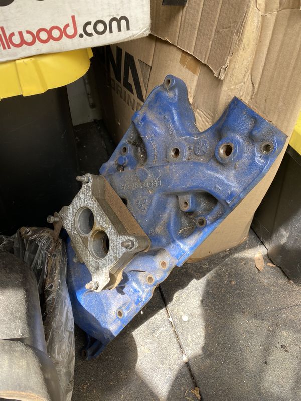 Ford 289 intake manifold for Sale in Sylmar, CA OfferUp