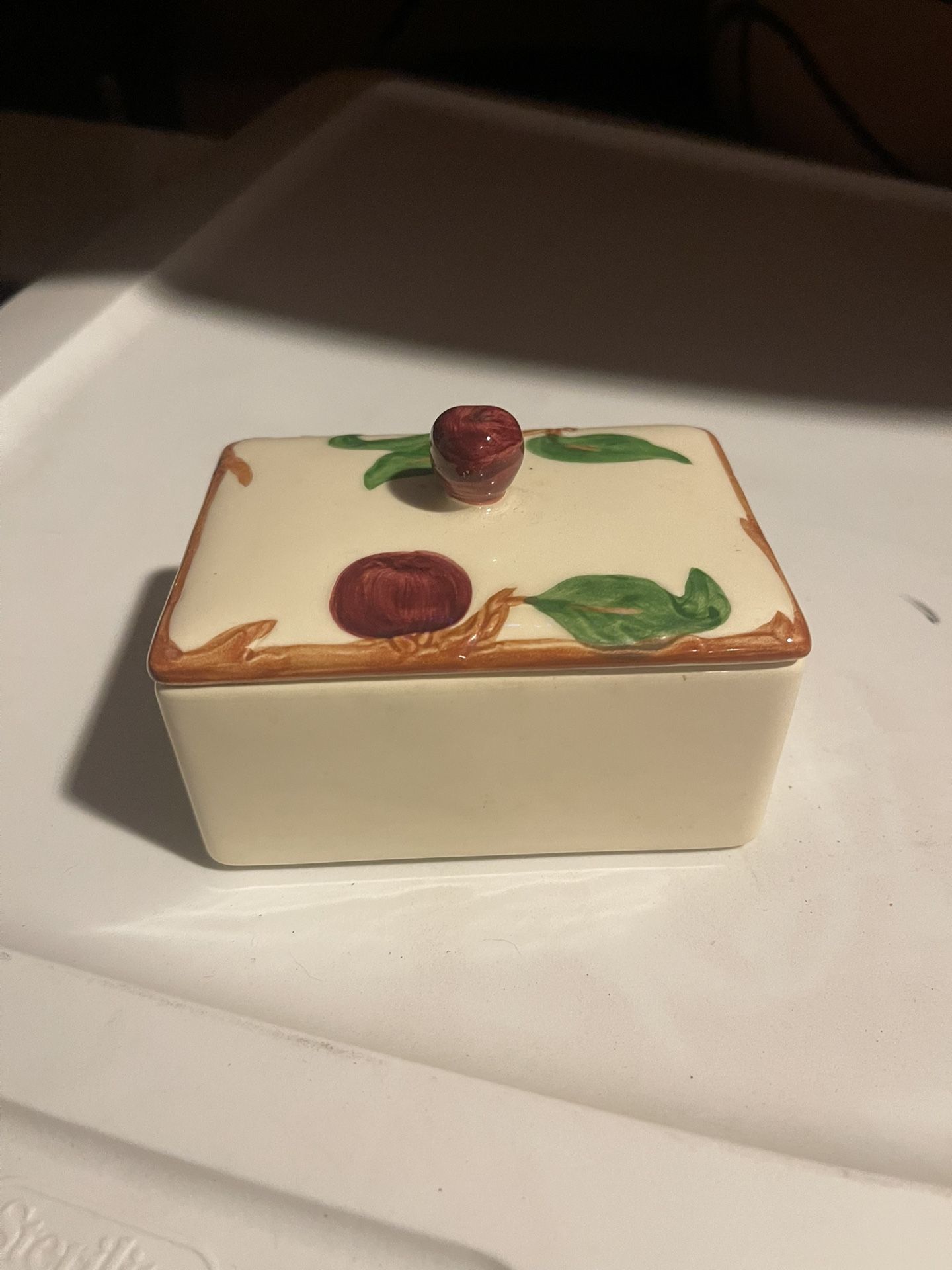 Franciscan Apple Cigarette Box