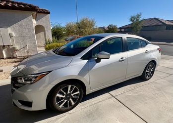 Nissan Versa SV