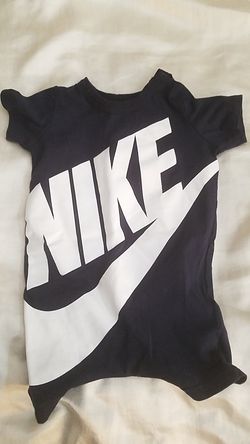 Nike baby shorts onesie 0-3 months