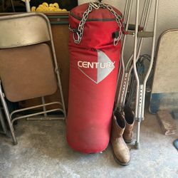 Old Century Boxing Bag (75 Lbs)