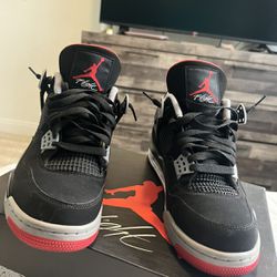 JORDAN 4