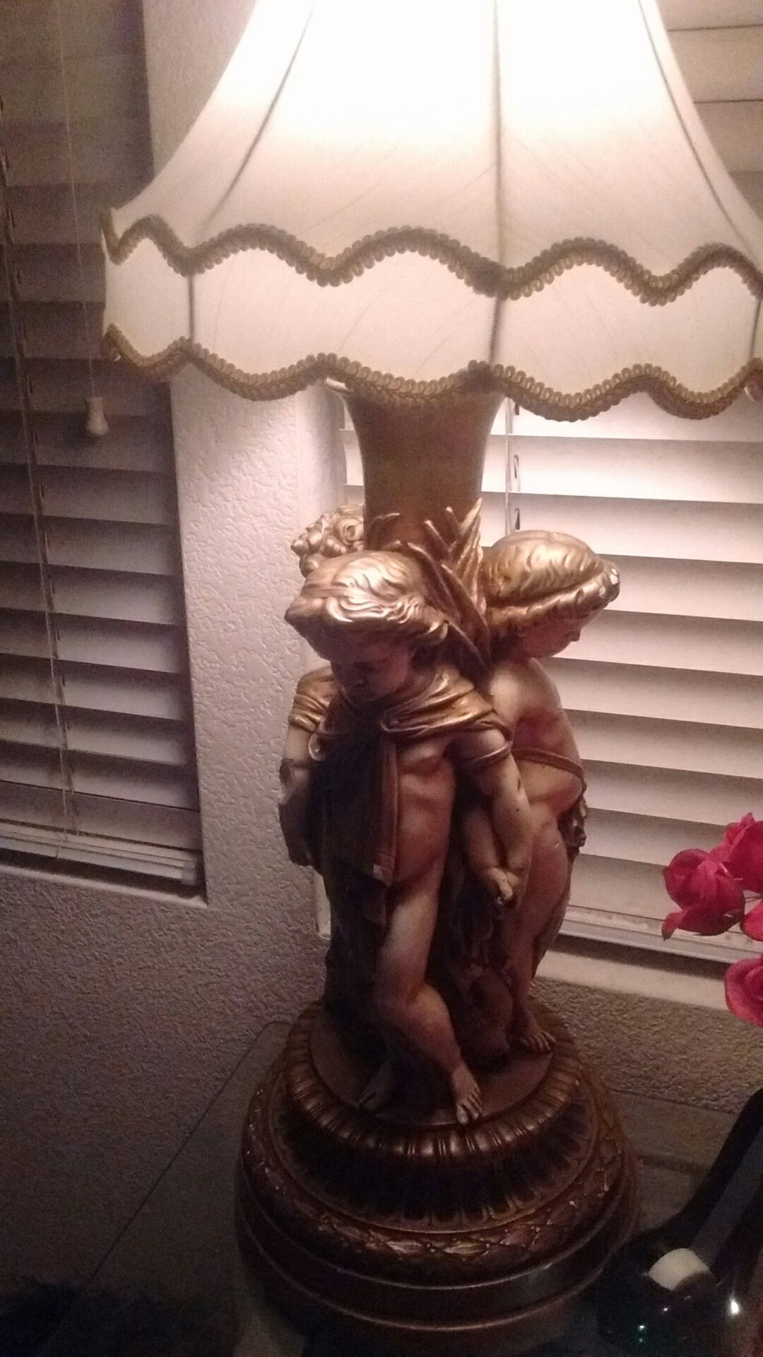 Gorgeous Cherub Angel lamp with beautiful lamp shade vintage style