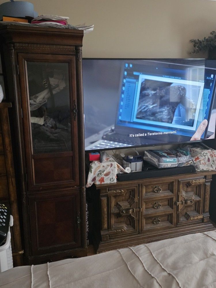 For Sale Solid Wood Columns For Entertainment Center
