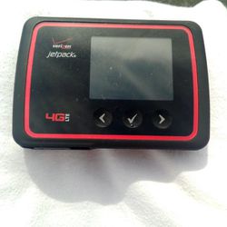 Verizon Jetpack 4G Light Mini 5 Portable Wi-Fi