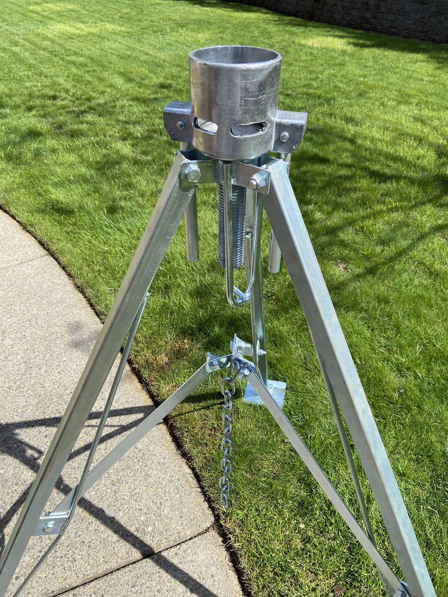 King Pin 5th Wheel Jack $90.