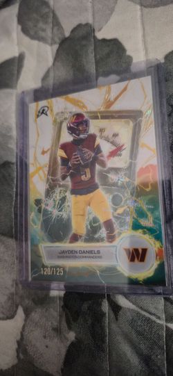 2025 Topps Resurgance Jayden Daniels 120/125 VT-18 Numbered Rookie