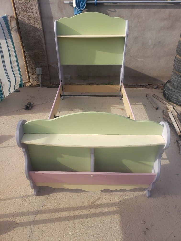 Twin Bed