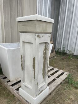 4 pcs pedestal