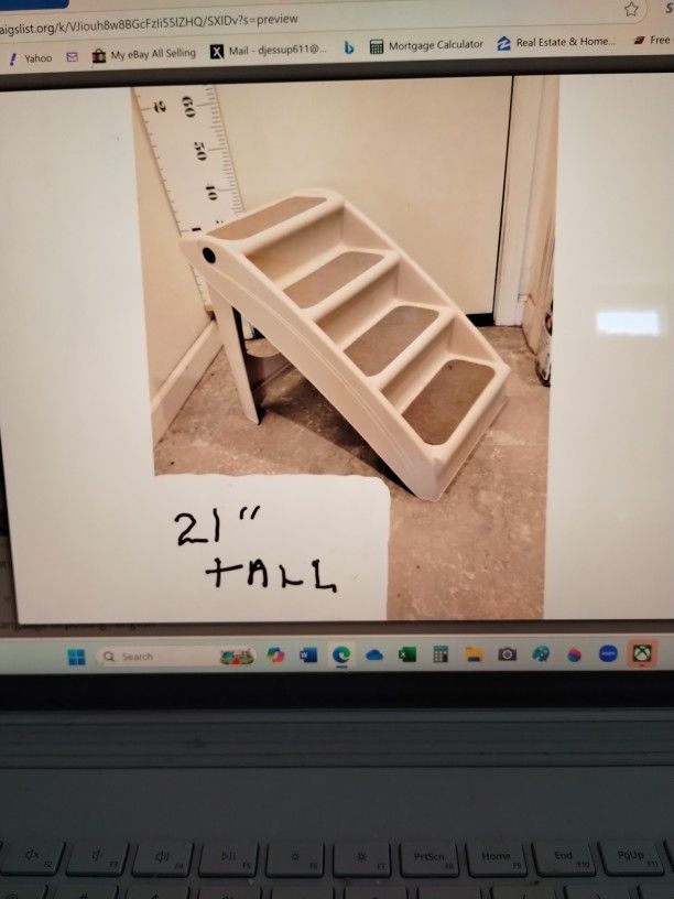 Folding Pet Steps Four Steps 21 Inches Tall In New Condition Cash Only Please