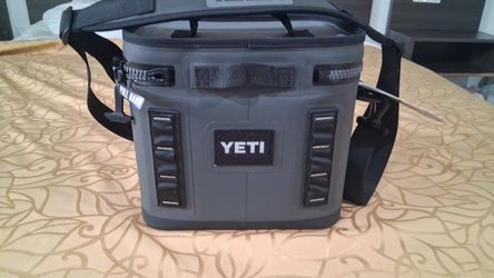 Yeti hopper flip 8