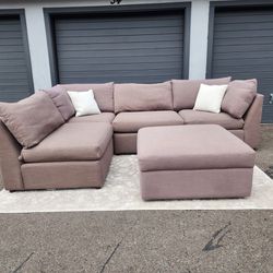 Bassett Furniture Modular Sectional Couch