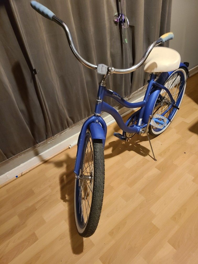 2 Huffy Cranbrook 24" Cruiser Bikes Blue