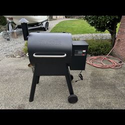 Traeger Smoker Pro 575