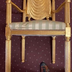 4 Wonderful Gold Leafed Chairs. Deeply Carved Rococo European Style.
