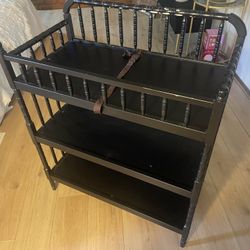 Free Baby Changing Table :)