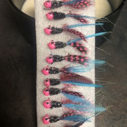 Fishing Jigs / Lures / Crappie Bass Bluegill Perch 