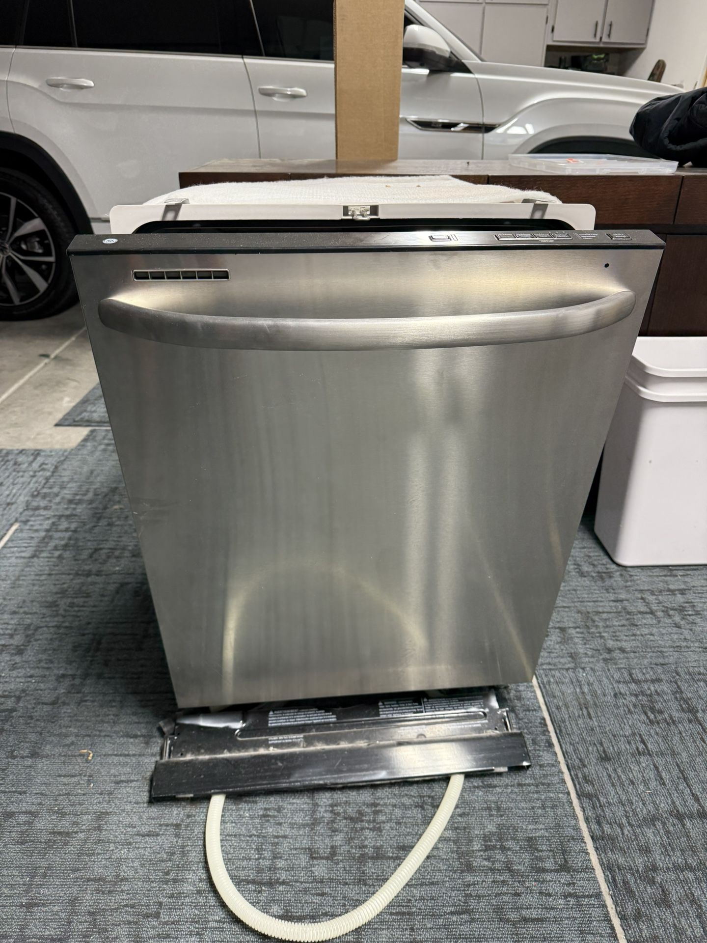 Dishwasher - Stainless Steel