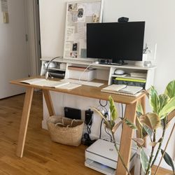 Elegant Solid Wood Desk – Modern & Minimal | Excellent Condition
