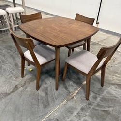 5 Pc Round Dining Table Set With 4 Chairs