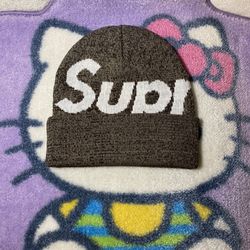 Supreme Big Logo Beanie 