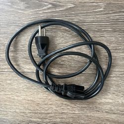 IEC Power Cables (Standard Computer / Amp Cords)