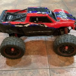 TRAXXAS   X-MAXX   EXCELLENT CONDITION