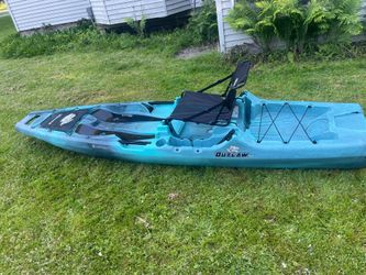 Perception Outlaw 11.5 Fishing Kayak with RAM brand rod holder and lost creek paddle