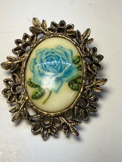Vintage Blue Rose Oval Cabochon Brooch Gold Tone Floral Filigree Pin