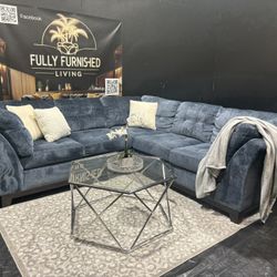 Sectional/couch/sofa, Material: Plush Chenille, Color: Blue, Size:100x100, Delivery Available 