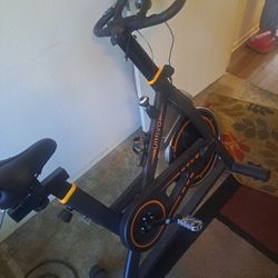 Urevo exercise Bike