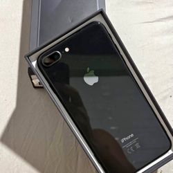 Apple iPhone 8 Plus 