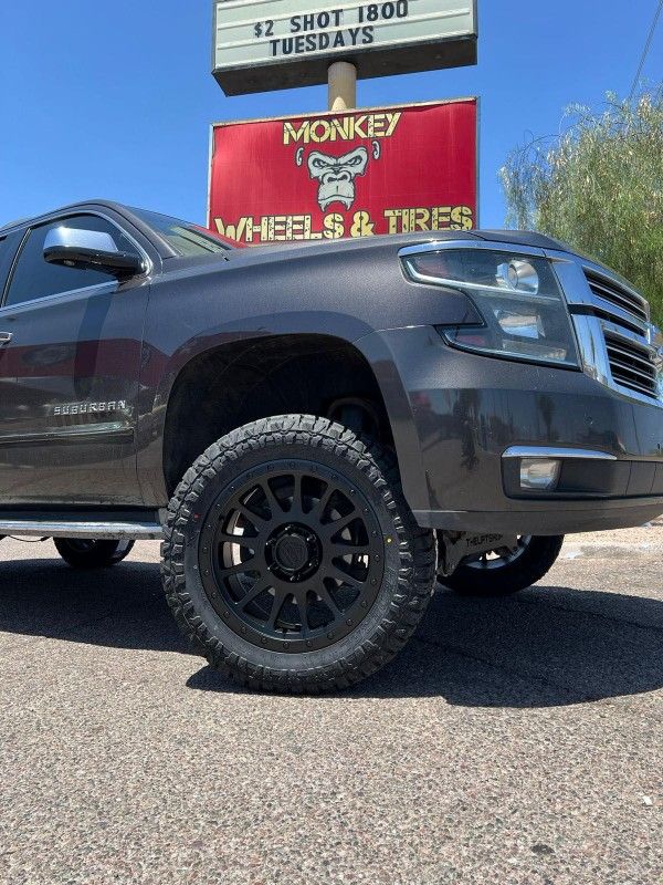20x10 Rims And Tires 33/1250/20 MT