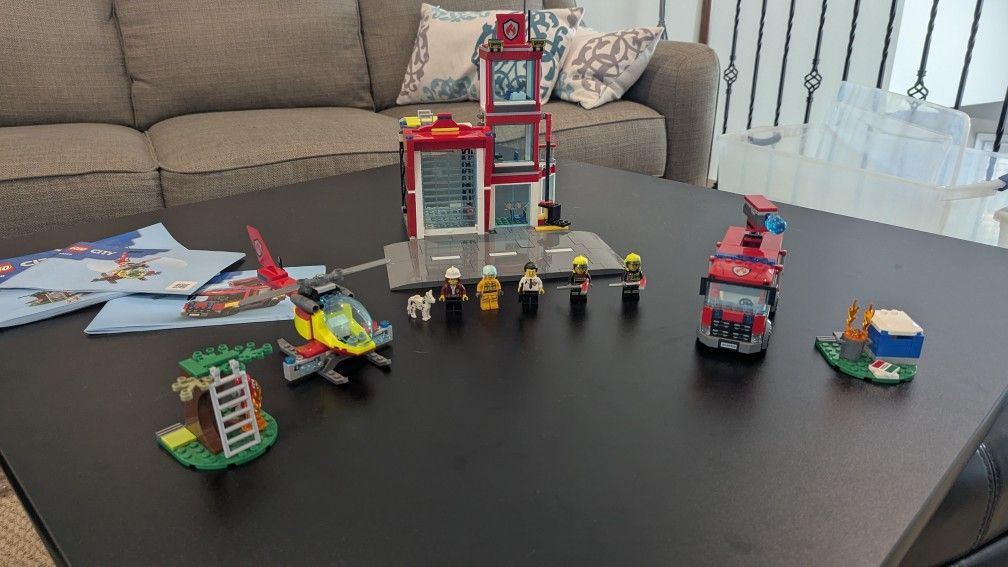 LEGO City Fire Station Set 60320 (Retired)