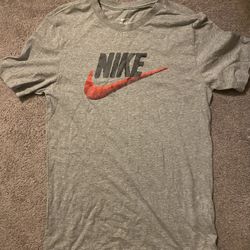 Nike T Shirt Smal