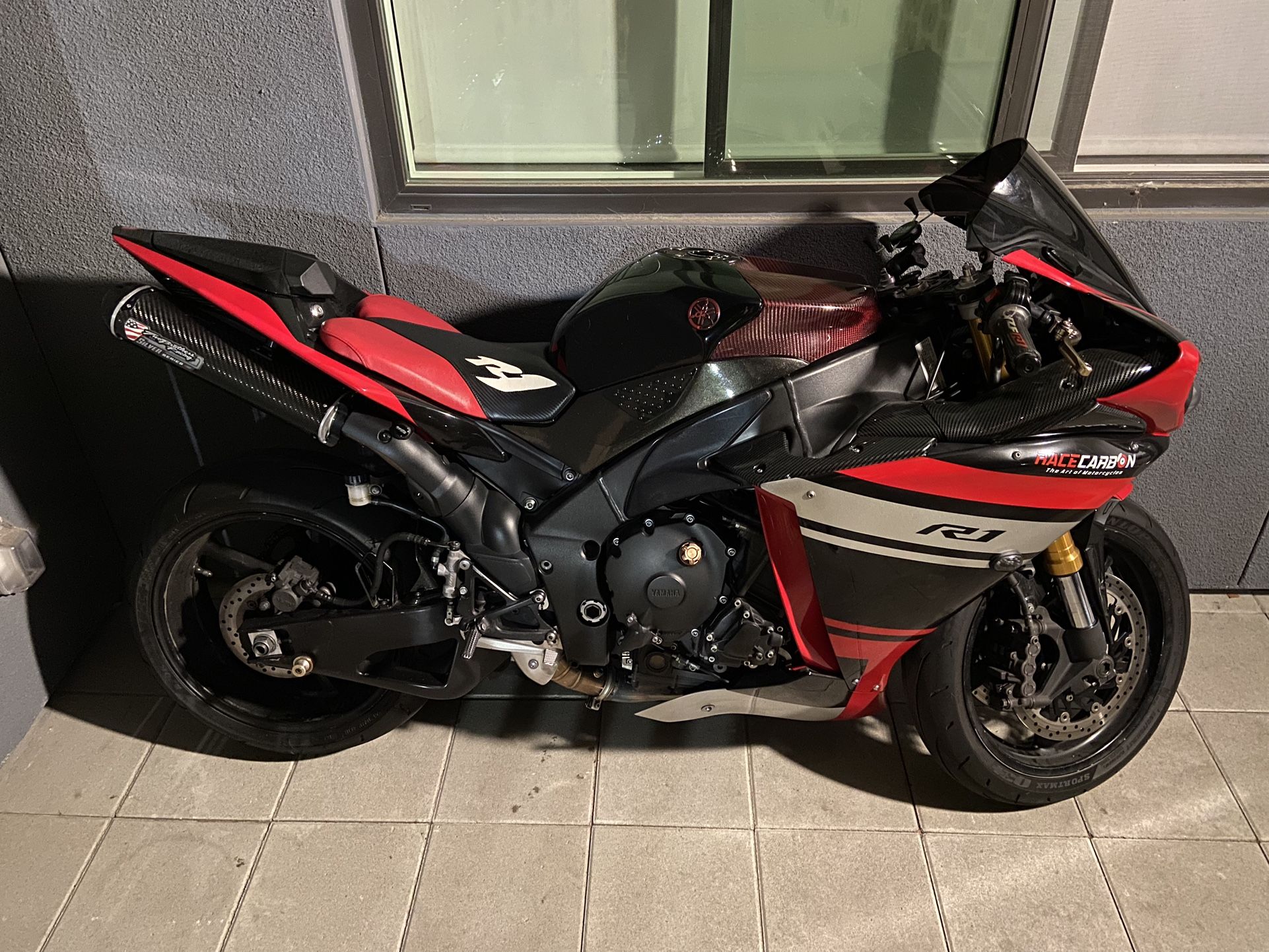 2011 Yamaha R1