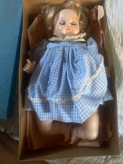 Vintage Madame Alexander Pussy Cat Doll – Blonde – Blue Gingham – Original Box