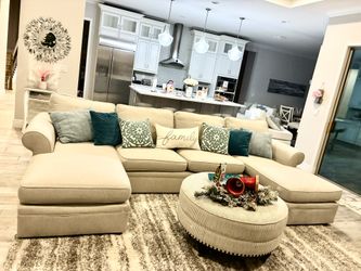 Gorgeous U Beige Sectional  