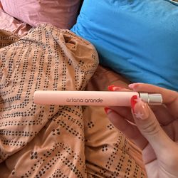 Ariana Grande Mod Blush Perfume