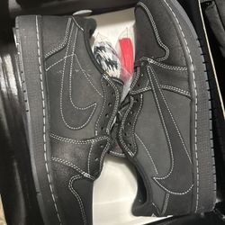 Travis Scott Phantoms size 12