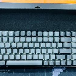 KeyChron K4 Backlit Bluetooth Mechanical Keyboard -LIKE NEW